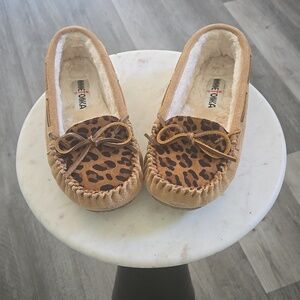 Minnetonka Leopard Print Suede Moccasins in Tan